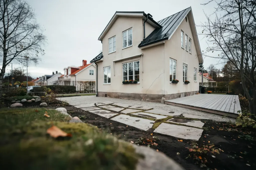 s undviker du s ttningar i huset tecken att se upp f r och tg rder som h ller ver tid